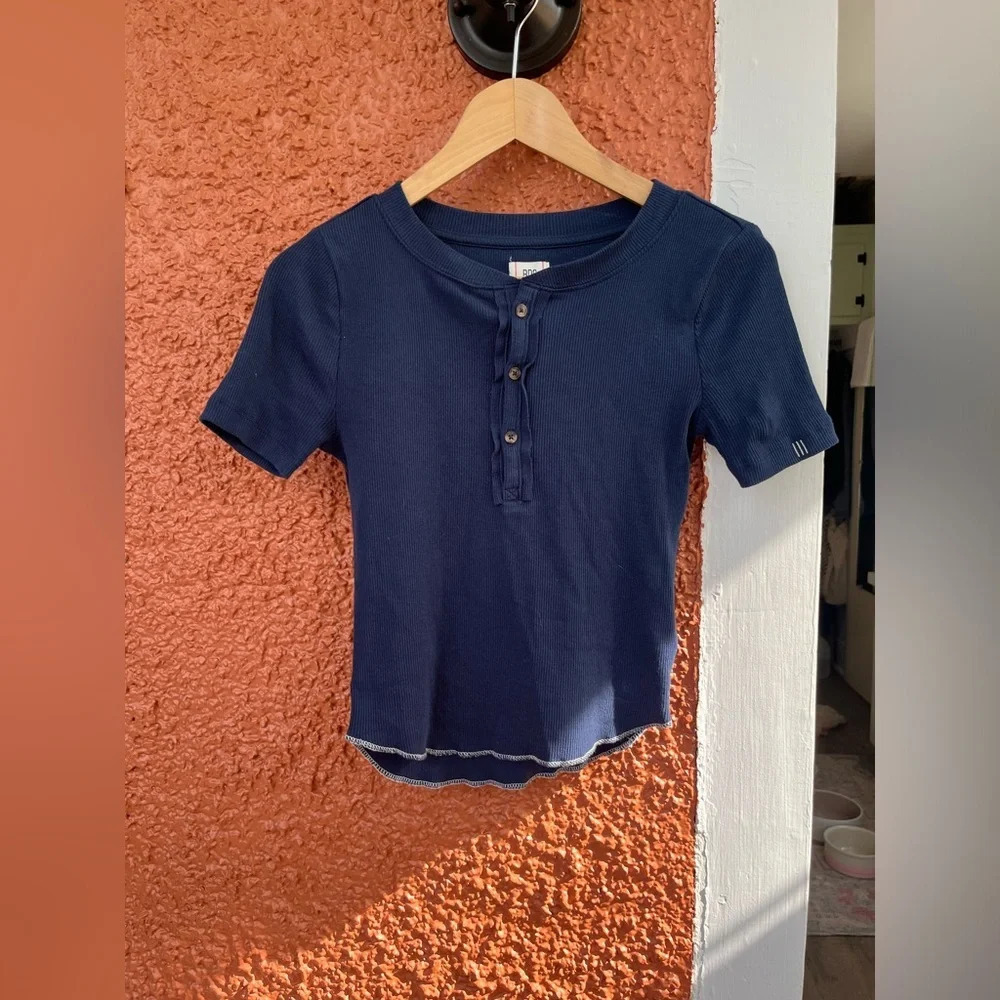 BDG Urban Outfitters Womens Size Small Harvey Henley Tee Short Sleeve Ribbed